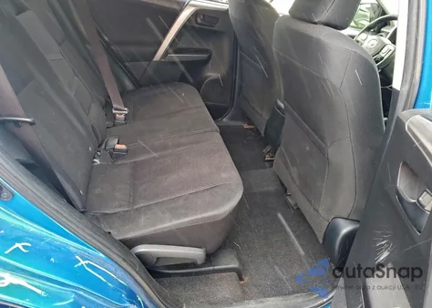 2016 Toyota Rav4 Le z USA, uszkodzony, nr VIN JTMBFREV3GD197328